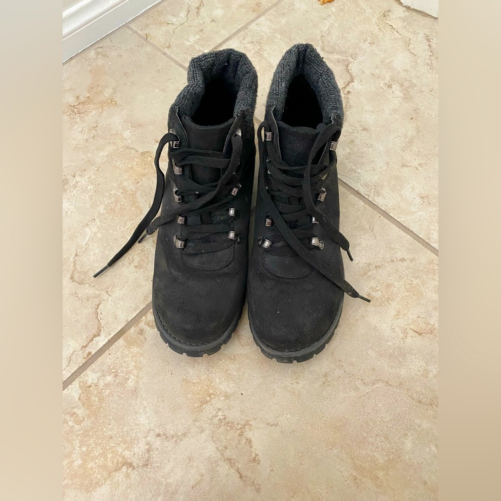 Sonoma Hiking Boots